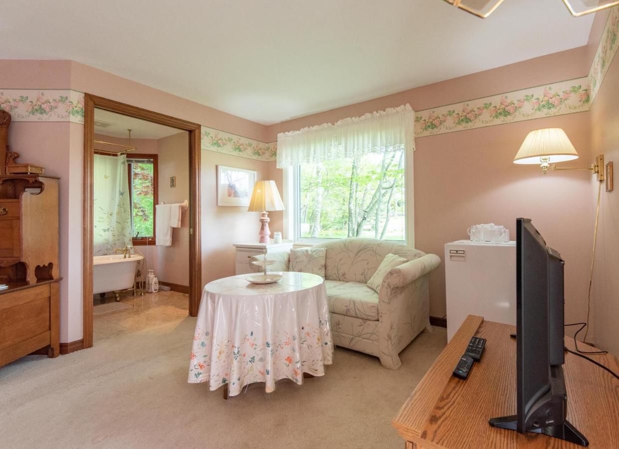 Chez Nous Bed & Breakfast Cornwall Eksteriør bilde