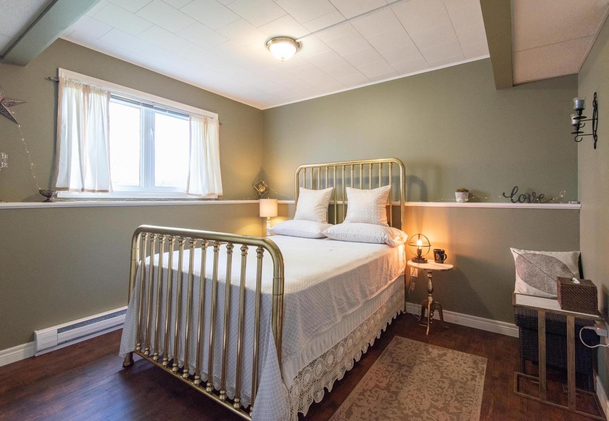 Chez Nous Bed & Breakfast Cornwall Eksteriør bilde